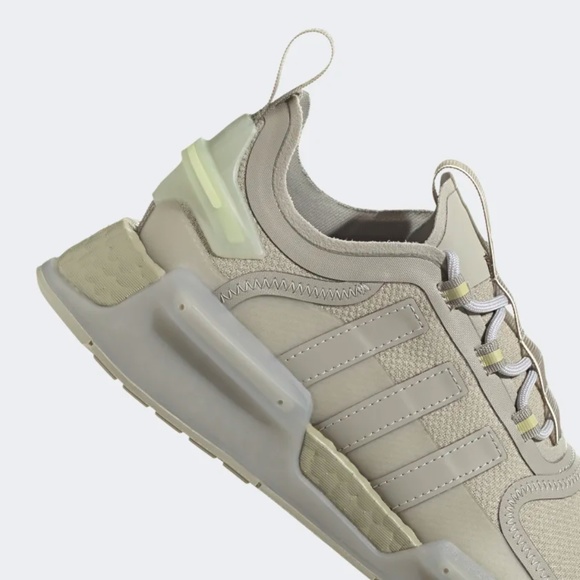 [NEW] Women's adidas NMD_V3 Shoes Gray GZ2134 - Picture 5 of 8